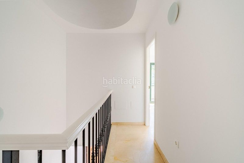 Foto fecb484c-f027-411e-bc1f-39525b06c6f4. Casa aparellada amb calefacció aparcament a El Castillo Manilva