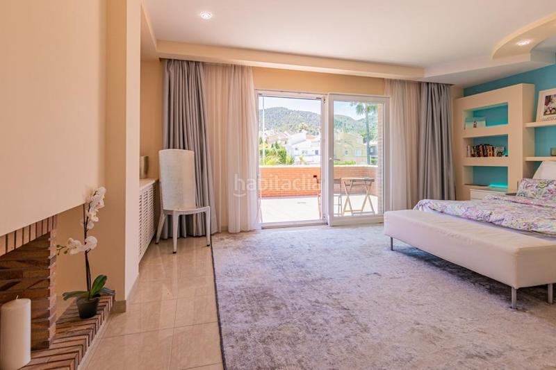 Foto 42c5d835-5889-4832-af98-42a769c81e39. Xalet amb xemeneia calefacció aparcament piscina a Benidorm
