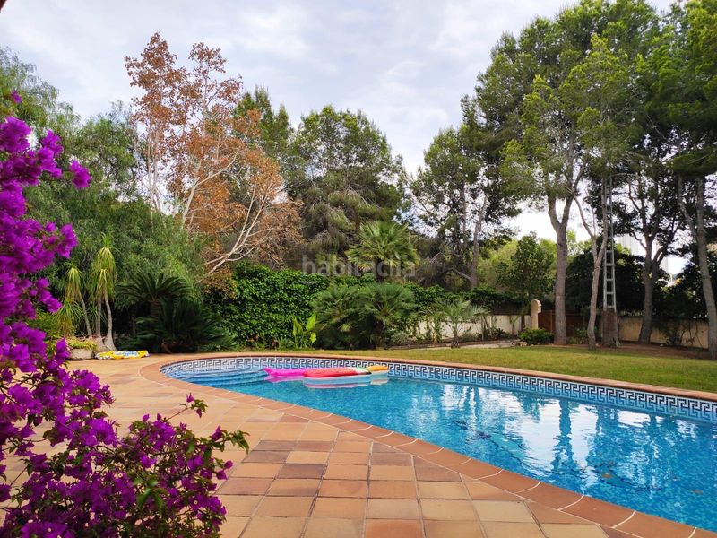 Foto e8e5f2da-c518-469d-b274-f70a050c61c4. Xalet amb xemeneia calefacció aparcament piscina a Benidorm