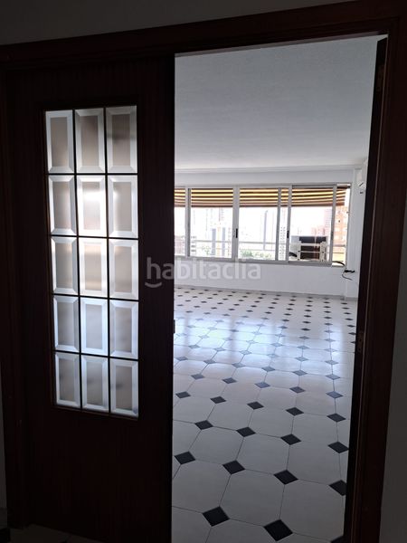 Foto c149daee-4165-48a3-a8de-9b85f53322fe. Pis amb calefacció aparcament piscina a Levante Alto Benidorm