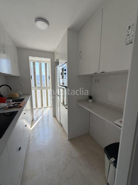 Foto 3de1d58a-f76a-42bb-82fe-d66bea40d063. Lloguer apartament amb aparcament piscina a Levante Alto Benidorm
