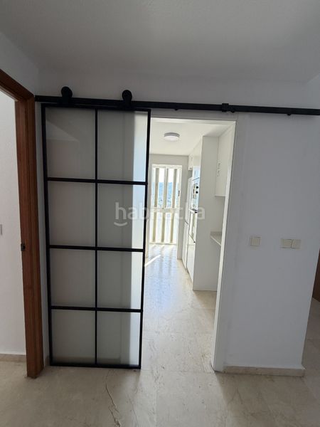 Foto bb48e8d0-f03f-45e2-8893-ce1f17d86d4c. Lloguer apartament amb aparcament piscina a Levante Alto Benidorm