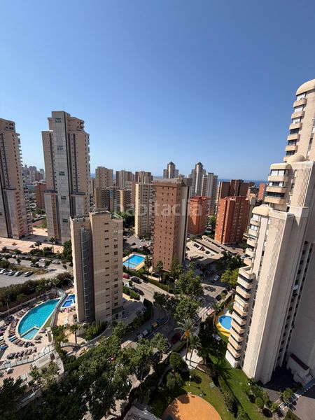 Foto 2b660283-ad61-4389-b502-1fb455398a57. Location appartement avec parking piscine dans Levante Alto Benidorm
