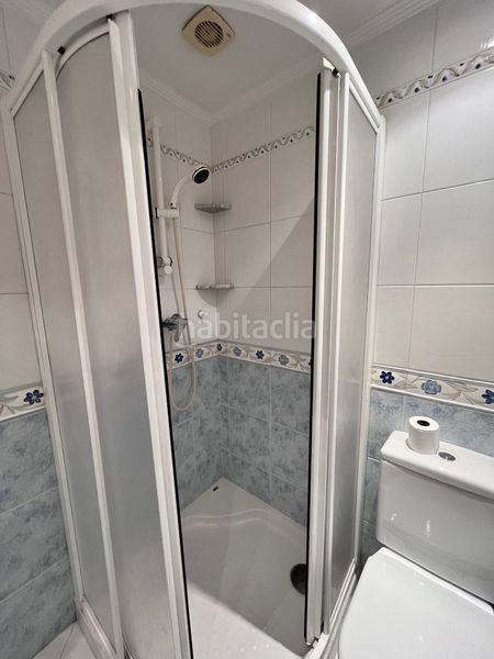 Foto 30893886-cda7-4f36-a750-683bd0bbefd2. Lloguer pis amb aparcament a Playa Levante Benidorm