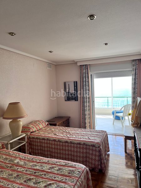 Foto a6561ac3-63ec-4728-bccb-191f22431060. Lloguer pis amb aparcament a Playa Levante Benidorm