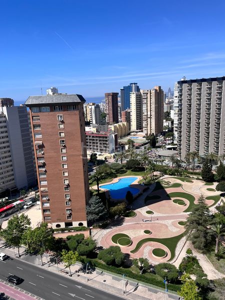 Foto 87b0a355-3716-435d-95b4-8667f7750525. Lloguer pis amb aparcament piscina a Levante Alto Benidorm