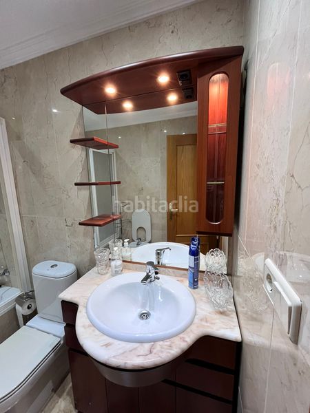 Foto f47b3d89-a610-47fd-963c-0722ba123e68. Lloguer pis amb aparcament piscina a Levante Alto Benidorm