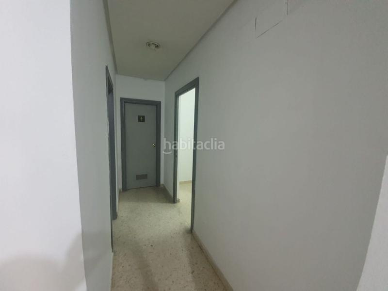 Foto e16b694e-2445-400f-b2eb-0cca9c4e4998. Alquiler local comercial  en zona prime de nervión en Sevilla