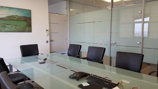 Bureau  Calle luis fuentes bejarano. Oficina disponible en venta en nudo norte