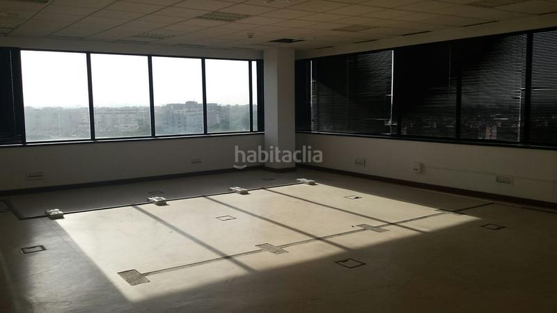Foto ea812c08-28e5-4317-a005-58873e460874. Location bureau dans Parque Alcosa Sevilla