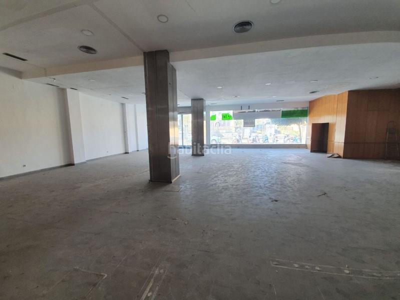 Foto a6cfa52b-aa9c-4b01-8154-ab0be77555a7. Location local commercial dans Barrio del Nervión Sevilla