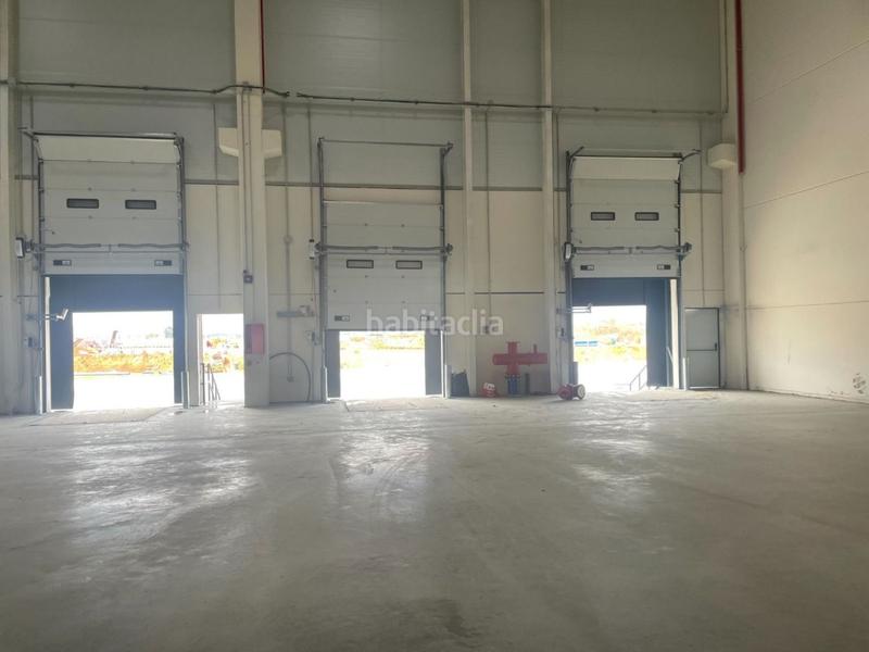 Foto 775a2db0-b5d1-4025-996c-a82c151d3678. Miete fabrikhalle in San Jerónimo - La Bachillera Sevilla