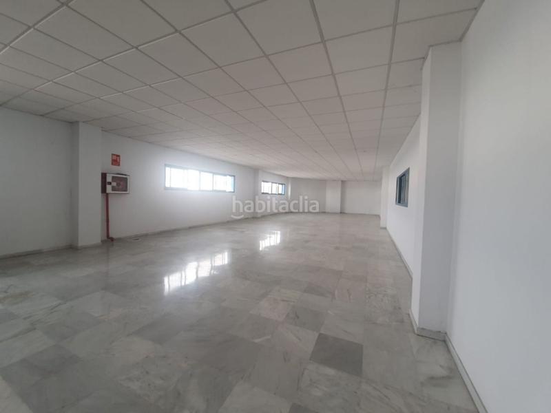 Foto c3a017e7-bd41-4d70-b923-f73d183d5af9. Rent industrial building in La Paz Alcalá de Guadaira