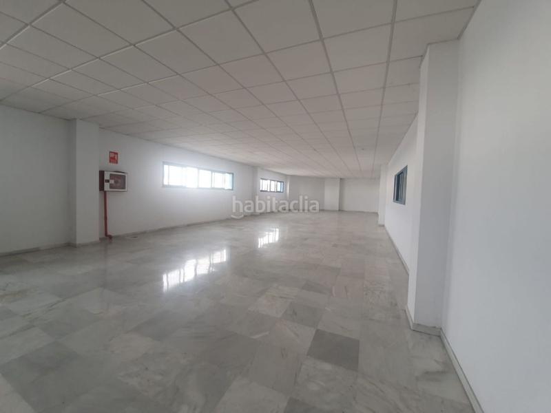 Foto d3052d50-c64e-4fa7-8f65-27fb9c342c49. Rent industrial building in La Paz Alcalá de Guadaira