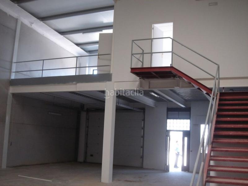 Foto 71c991e8-09d6-48b7-ba17-1a25d5b41c3e. Location bâtiment à usage industriel dans La Motilla - Fuente del Rey Dos Hermanas