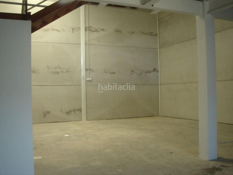 Foto 8e5c3cda-a01e-4989-ab8e-dbb3d4b8a75d. Alquiler nave industrial en La Motilla - Fuente del Rey Dos Hermanas