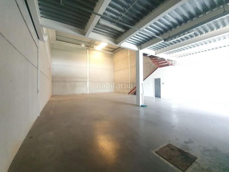 Foto b5197651-0242-4b93-b810-c1634487a0e7. Alquiler nave industrial en La Motilla - Fuente del Rey Dos Hermanas