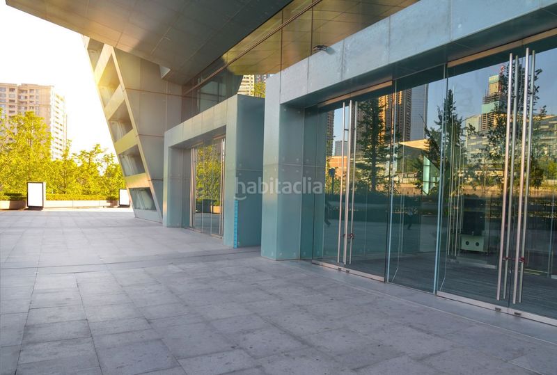 Foto eb8d42a3-0b0e-441f-91df-69cd5b58ea64. Rent industrial building in La Motilla - Fuente del Rey Dos Hermanas