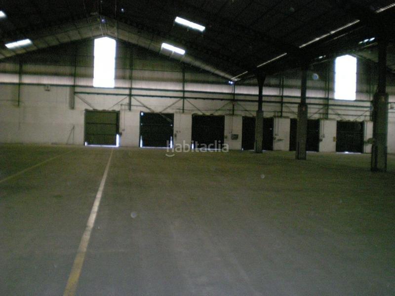 Foto 7203bd46-703d-487f-96c4-f53a13cae40a. Alquiler nave industrial en La Paz Alcalá de Guadaira