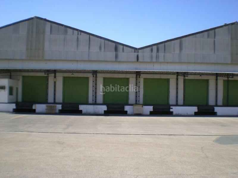 Foto f2b88759-4e2c-49ee-8513-819ab90ee124. Alquiler nave industrial en La Paz Alcalá de Guadaira