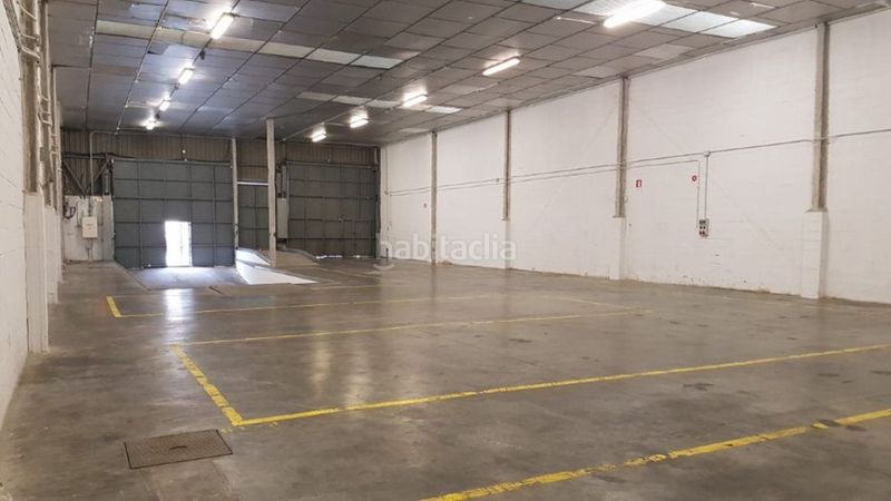 Foto cbfb6753-048f-41cf-b42d-5af82aefca68. Rent industrial building in La Motilla - Fuente del Rey Dos Hermanas
