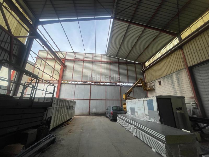 Foto 0b01a132-819c-472b-bdd3-598cd2f267ea. Nau industrial a Palmete Sevilla