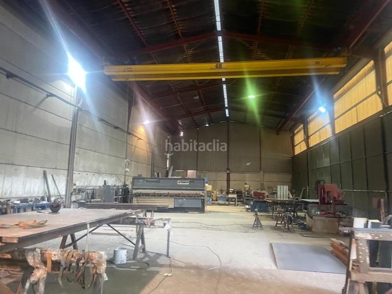 Foto bd4ebd86-afad-423d-85c6-4369fea24a3e. Nau industrial a Palmete Sevilla