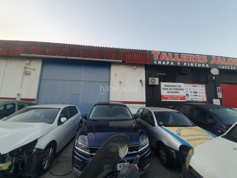 Foto 2f325ba0-d81c-4c47-9ff4-11e44ca52087. Rent industrial building in El Plantinar - Avda. La Paz - El Juncal Sevilla