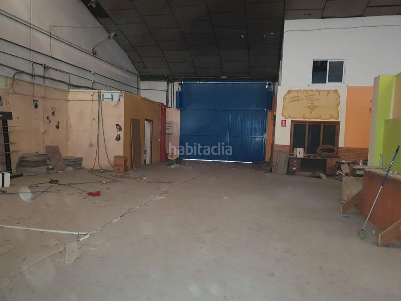Foto a1e47fa8-cce1-490d-a7cd-d1a801ef873a. Rent industrial building in El Plantinar - Avda. La Paz - El Juncal Sevilla