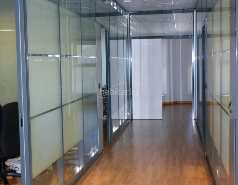 Foto 970e3c5e-7117-43b5-9305-1f00792ab411. Location bureau avec parking dans Parque Atlántico- San Matías Sevilla