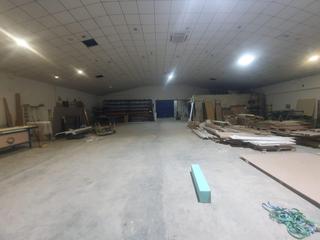 Miete Fabrikhalle in Palmete. Estupenda nave fachada a la a92