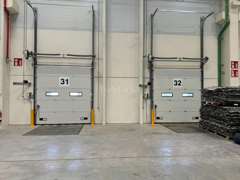 Foto b7647ebd-4201-4ada-b0ae-47bf66c4bced. Rent industrial building in La Motilla - Fuente del Rey Dos Hermanas