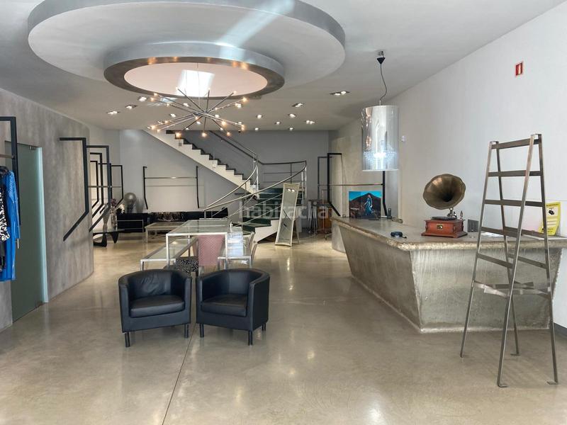 Foto 51577230-8ebc-4f61-b415-85aeace4d0e6. Lloguer local comercial a Palmete Sevilla