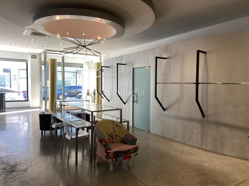 Foto 5f512387-0693-4cb9-b7ff-a5e3f58cdfc8. Lloguer local comercial a Palmete Sevilla