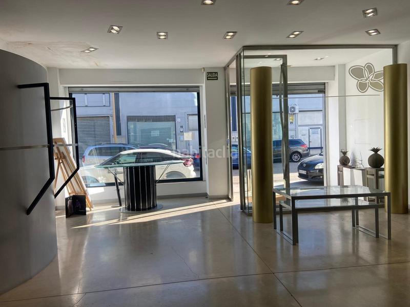 Foto 65b12842-d943-4b73-a033-ccedcf7f3e2a. Lloguer local comercial a Palmete Sevilla