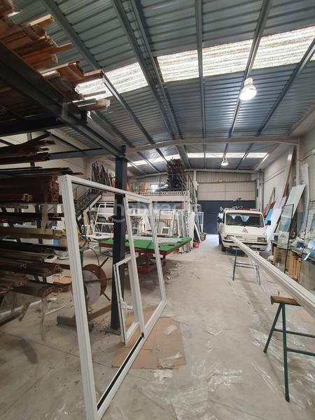 Foto 2517e0c3-06e7-4235-96d6-3d5c8b455c48. Industrial building in La Paz Alcalá de Guadaira