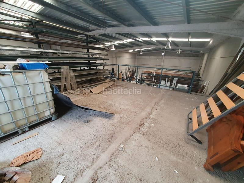 Foto df72a47e-8681-4489-b386-e1e231c1b104. Industrial building in La Paz Alcalá de Guadaira
