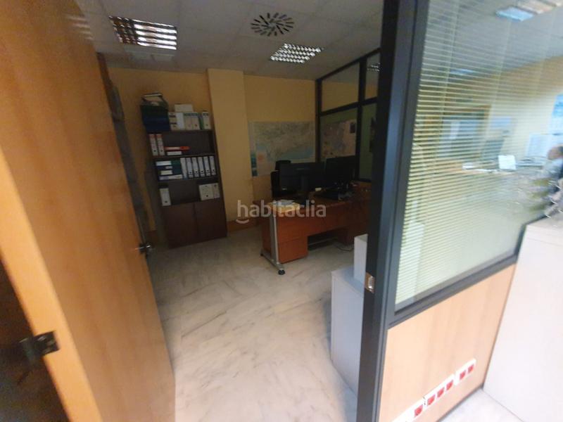 Foto d991c05a-fbc4-459a-8b3a-f07fa958b568. Ufficio in Triana Oeste Sevilla