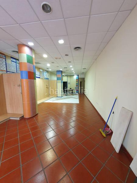 Foto 5fdab477-1944-44aa-816a-ddb398526c13. Location local commercial dans Triana Oeste Sevilla