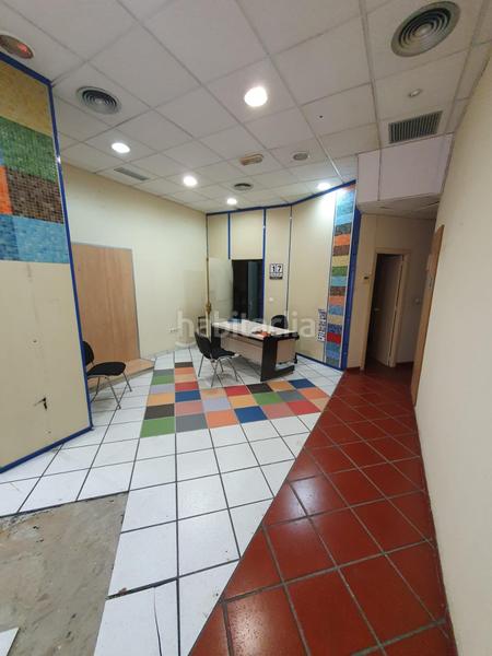 Foto 9e5c0db7-813c-43c6-b4b6-c54f10cff9ce. Rent business premise in Triana Oeste Sevilla