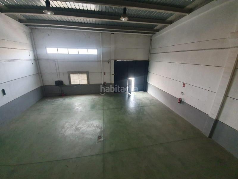 Foto 9345c366-858f-4111-b8e7-c78f0f6b350b. Miete fabrikhalle in La Paz Alcalá de Guadaira