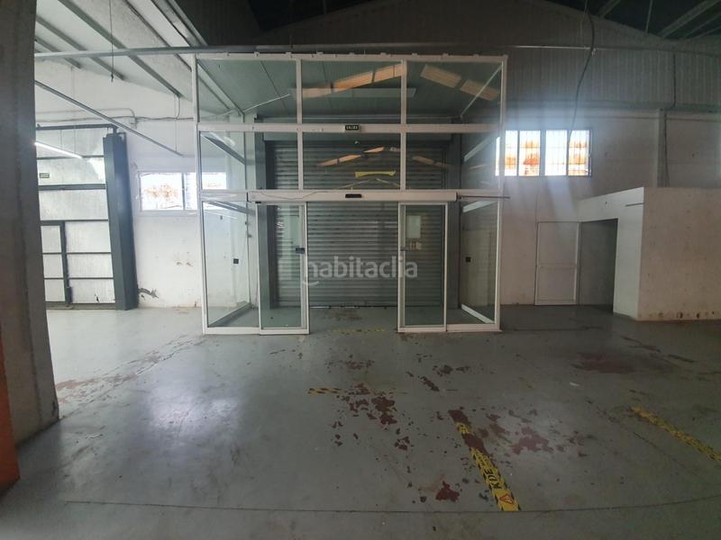 Foto ce85a496-035e-421a-b563-7dcd05ace37d. Rent industrial building in Hacienda la Cartuja Tomares