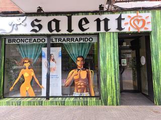 Lloguer Local Comercial a San Pablo. Estupendo local comercial en luis montoto