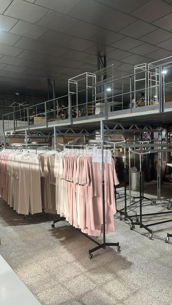 Foto 6c97a16a-f6e5-4c4f-ac4e-4817d72f0b87. Rent industrial building in Santiponce