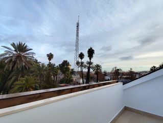 Affitto Ufficio in Sector Sur  - La Palmera - Reina Mercedes. Oficina disponible en el porvenir
