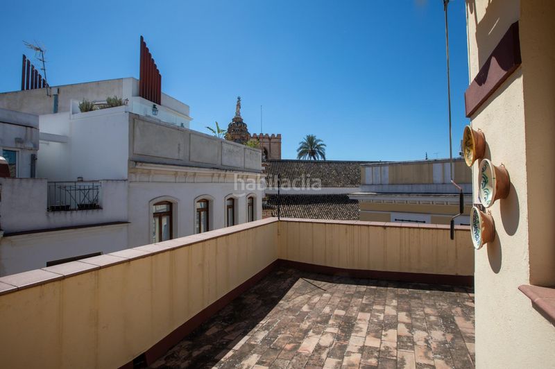 Foto 61b8ea40-b4e9-440c-8a6d-f05a40392fba. Edificio in Encarnación - Regina Sevilla