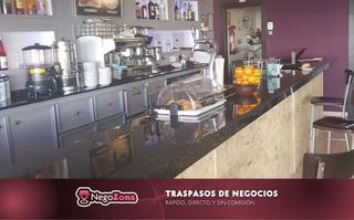 Business premise in Avenida Juan Carlos I 17