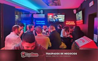 Traspàs Local Comercial a Plaça sagrada família 5. Traspaso de bar coctelería en sagrada familia