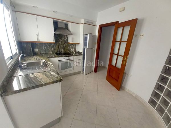Foto ef8797d9-56ab-483c-a3b5-a670a7959a4e. Alquiler piso  sin muebles con garaje en Candelaria - playa la viuda Candelaria