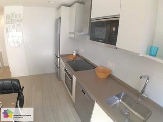 Pis a Centro Ciudad. Se vende ático en el centro, amueblado, con dos habitaciones, do